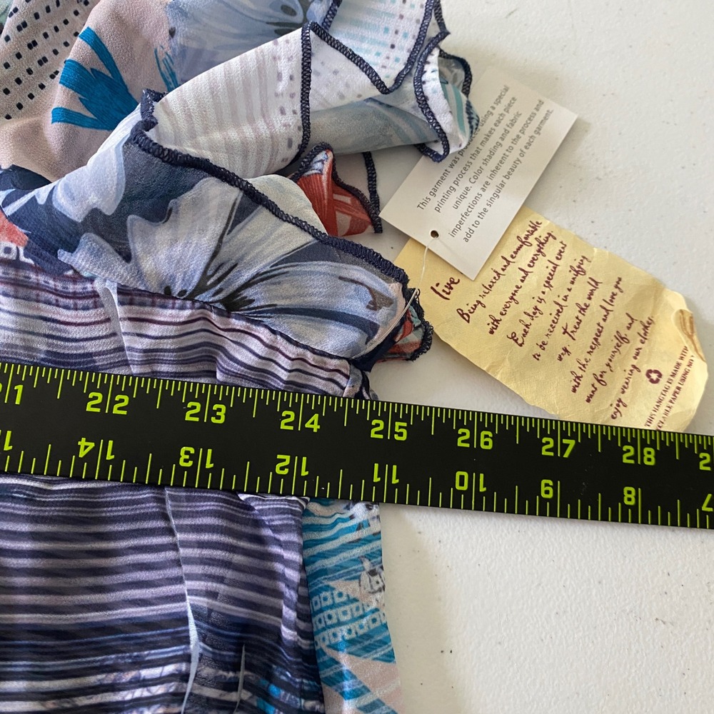 One World Top Women 2X Blue Floral Mixed Print Flutter Sleeve Asymmetrical Hem - Picture 7 of 7